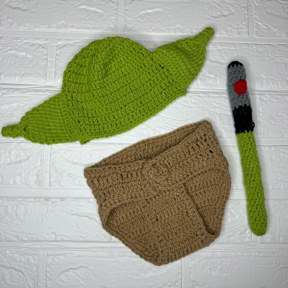 Newborn Green and Tan Crochet Baby Yoda Costume Set